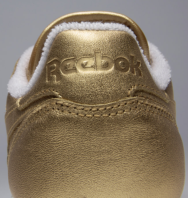 reebok classic face stockholm gold